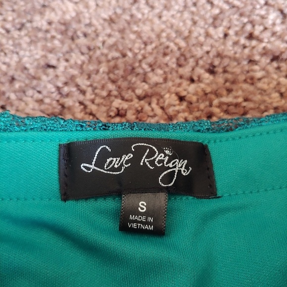 Love reign gently worn strapless lace overlay dres - Picture 3 of 5